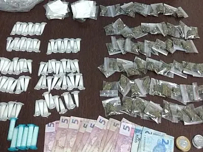 Homem com mais de 400 porções de drogas é preso em Itanhaém