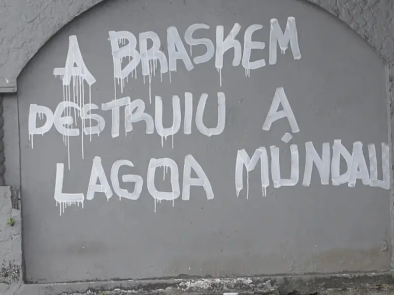 Ex-moradores de bairros desativados revelam sentimentos em mensagens