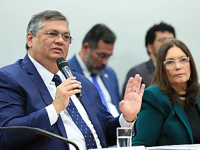 "Conspirar contra a saúde pública é corrupção gravíssima", diz Dino