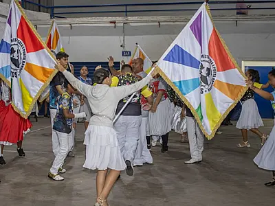 Escola de Samba "Mirim Baixada Santista"  aposta no futuro do Carnaval