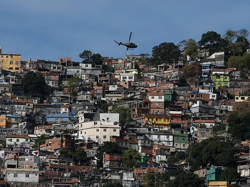 ONU julga prisões de brasileiros feitas por álbum de fotos da polícia