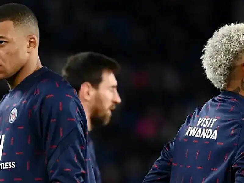 Nova eliminação do PSG deixa Leonardo em situação delicada