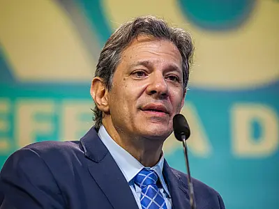 Ao FMI, Haddad defende redução de juros no Brasil e se compromete com responsabilidade fiscal