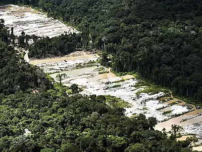 Força-tarefa  de Segurança Pública Ambiental destrói dez garimpos ilegais na Amazônia