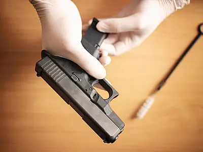 PF cumpre mandados contra CAC's que não recadastraram armas