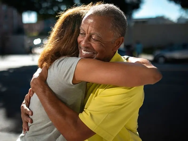Dia do Abraço: São Vicente reúne projetos sociais e humanitários que a população pode apoiar