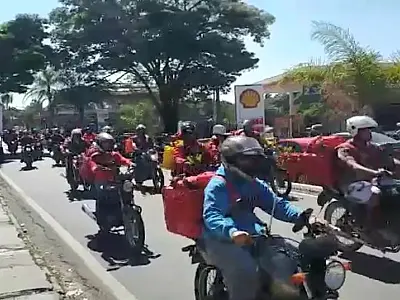 Motoboys fazem protesto contra aumento de abordagens policiais em SP