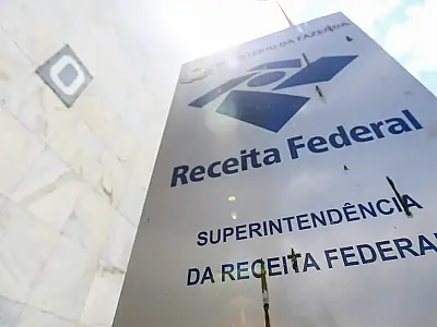 Receita paga nesta quinta-feira restituições de lote residual do IRPF