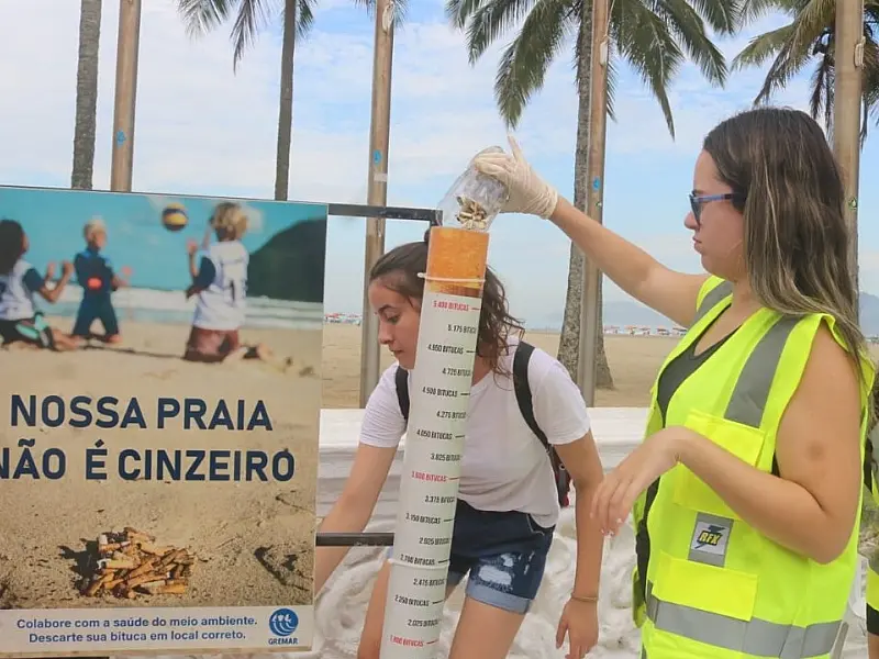 Mutirão de 470 pessoas percorre praia e recolhe 268 kg de lixo