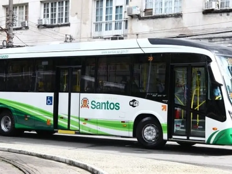 Ônibus municipais de Santos não podem mais operar com acessibilidade danificada