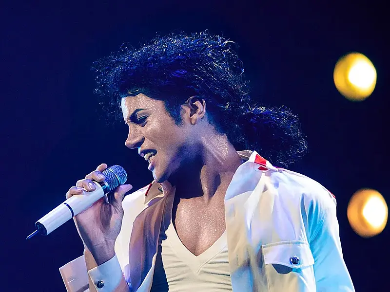 Filme poupa Michael Jackson de pedofilia, diz diretor de longa com acusações