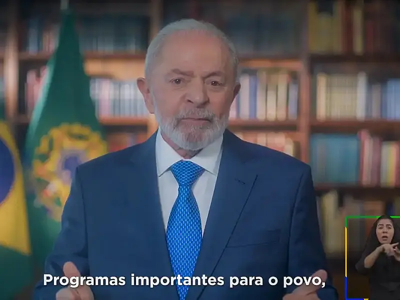 "Mundo voltou a acreditar no Brasil", diz Lula em pronunciamento