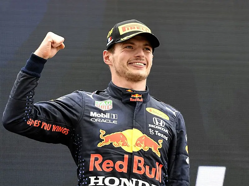 Verstappen vence GP de Miami e diminui vantagem de Leclerc