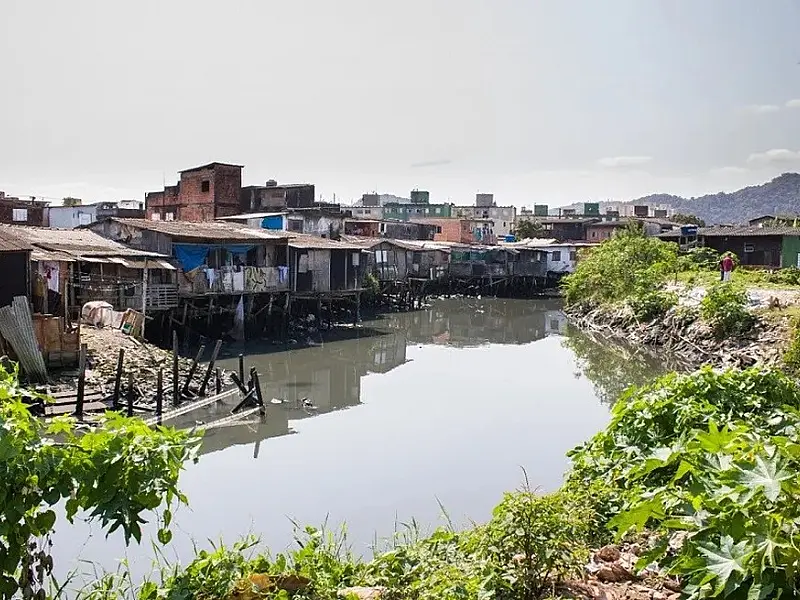 Ilha do Burgre sofre com alagamentos por conta da comporta da Estação Elevatória de Santos