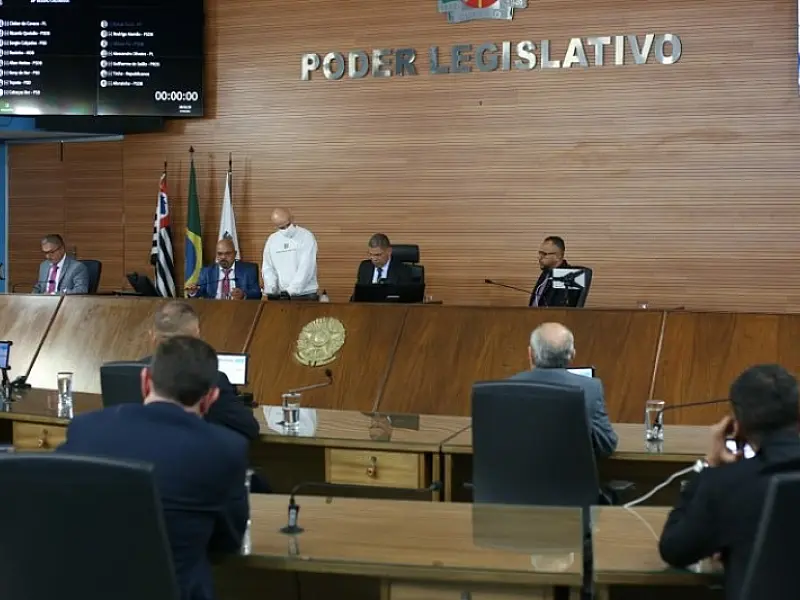 Prefeitura de Cubatão apresenta projeto de lei de aumento salarial para servidores de nível superior