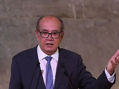 O ministro do STF Gilmar Mendes será ministro substituto no TSE