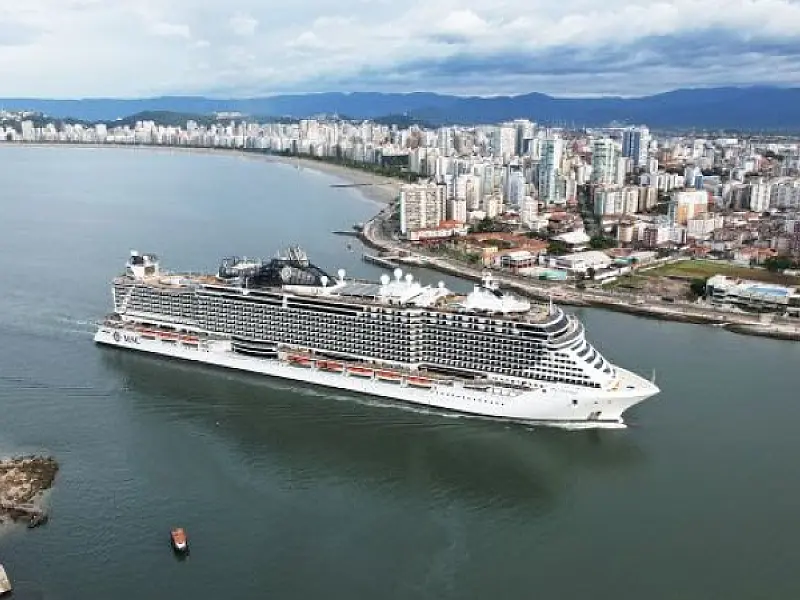 MSC Seaside chega ao Porto de Santos com 90 casos de Covid-19 confirmados pela Anvisa