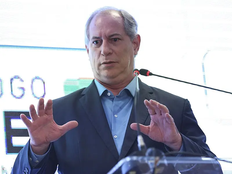 Ciro Gomes contrai Covid e suspende atividades de pré-campanha