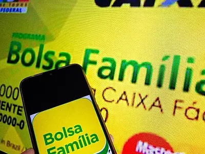 Bolsa Família manterá no Cadastro Único quem conseguir emprego com carteira assinada