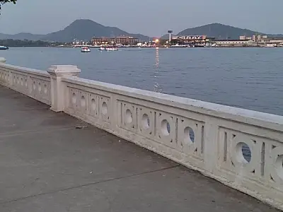 Trecho da Ponta da Praia, em Santos, já está com nova mureta em trecho