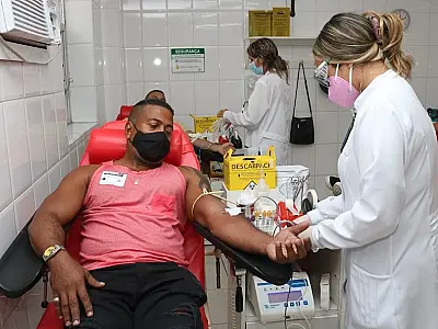 Santos realiza ação para ampliar o número de doadores de sangue