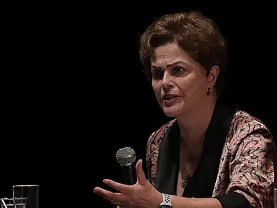 Ex-ministras de Dilma e 2.000 mulheres rebatem Temer e dizem que impeachment foi golpe