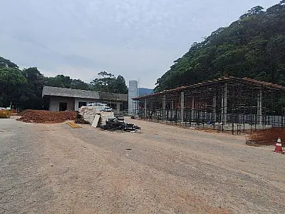 Construção da nova base de atendimento ao usuário da via Anchieta chega a 81% de conclusão