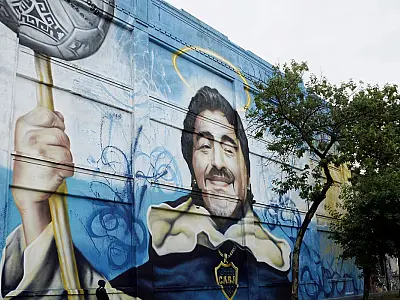 Camisa de Maradona na Copa de 86 é comprada por R$ 46,4 mi e bate recorde