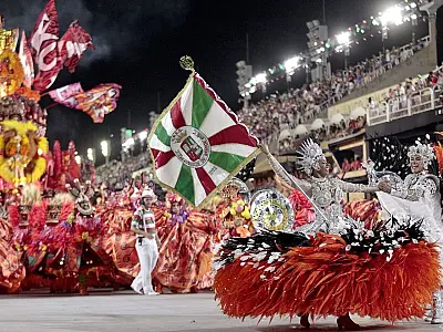Desfile das Campeãs traz seis escolas de volta ao Sambódromo