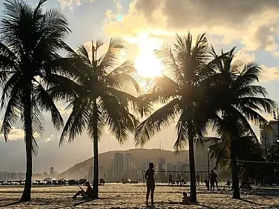 Baixada terá cinco dias menos frios antes de nova frente fria se aproximar
