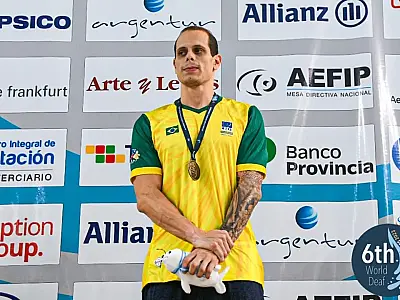 Santista é ouro no Mundial de Natação de Surdos na Argentina