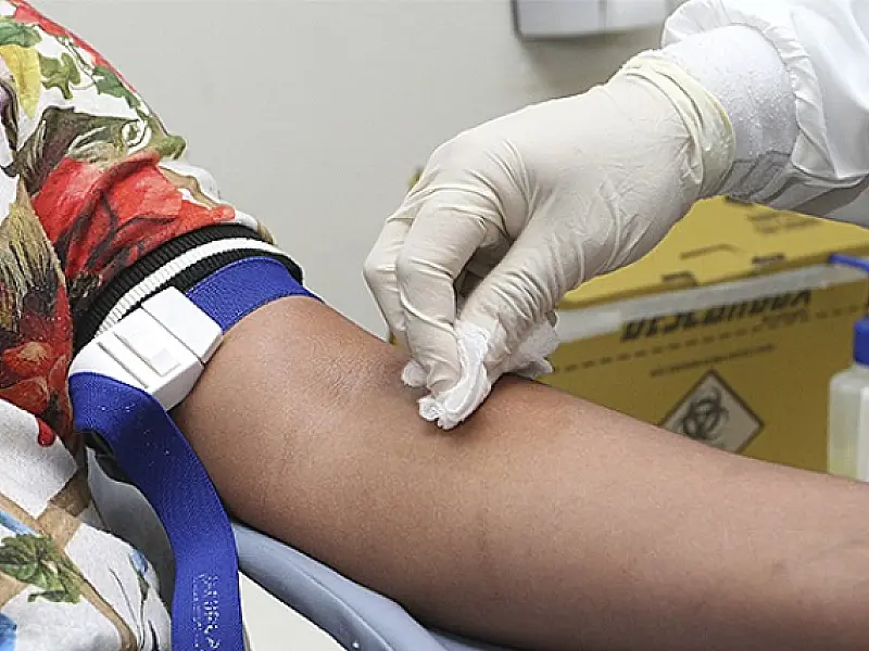 Estudantes da Baixada fazem mutirão de doação de sangue