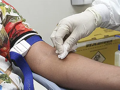 Estudantes da Baixada fazem mutirão de doação de sangue