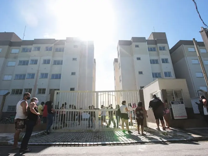 Prefeitura realiza entrega de chaves de unidades habitacionais