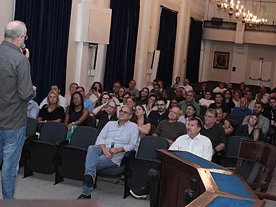 Cohab-Santista promove encontro com funcionários para discutir metas da empresa