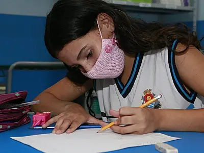 Guarujá adere a programa que implanta educação financeira nas escolas