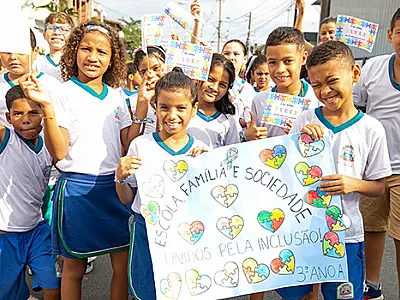 Praia Grande: Escolas municipais promovem ações alusivas ao Dia Mundial do Autismo