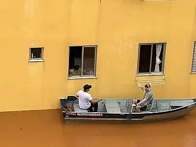 Morador de Canoas descreve fuga de alagamentos e diz que vive pesadelo