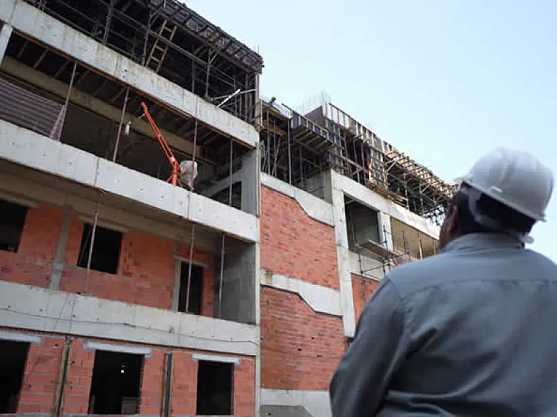 Obras do 1º Complexo Maternoinfantil de São Vicente atingem 80%