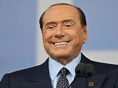 Morre Berlusconi, um dos políticos mais controversos da Itália, aos 86