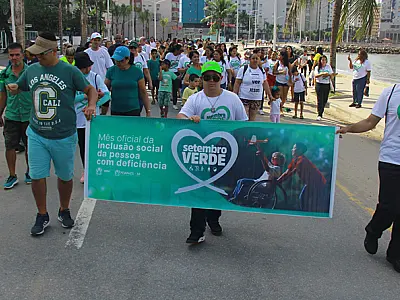 APAE São Vicente realiza caminhada do Setembro Verde para reforçar a inclusão social