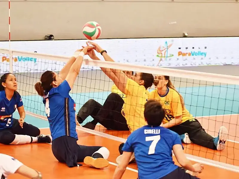 Seleção de vôlei sentado é bronze em torneio preparatório para Paris