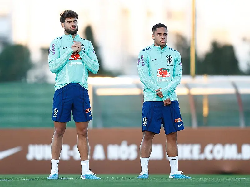 Ramon indica Brasil com Vitor Roque ao lado de Vini contra Marrocos no sábado