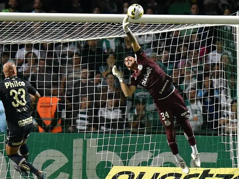João Paulo dá show, mas não consegue evitar derrota do Peixe para o Coritiba