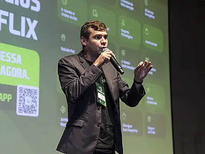 CarboFlix firma parceria com Sindicam e Sindgran e se conecta a mais de 5 mil caminhoneiros