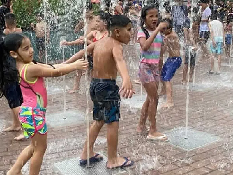 Prefeitura de Cubatão informa horários da Fonte Interativa da Praça Independência