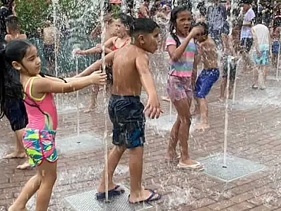 Prefeitura de Cubatão informa horários da Fonte Interativa da Praça Independência