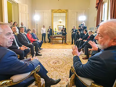 Lula pede desculpas a argentinos por "grosserias" de Bolsonaro