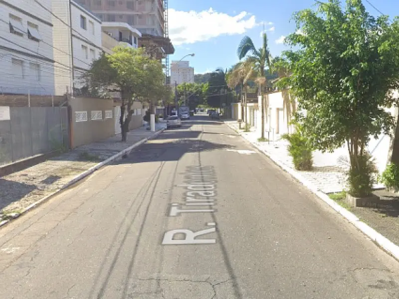 Rua Tiradentes ficará interditada de 17 a 21 de abril para serviços da Sabesp