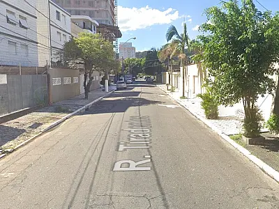 Rua Tiradentes ficará interditada de 17 a 21 de abril para serviços da Sabesp